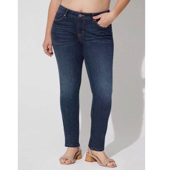 TORRID Boyfriend Straight Vintage Stretch Mid-Rise Jean Size 20 Sipping Tea - Picture 1 of 14